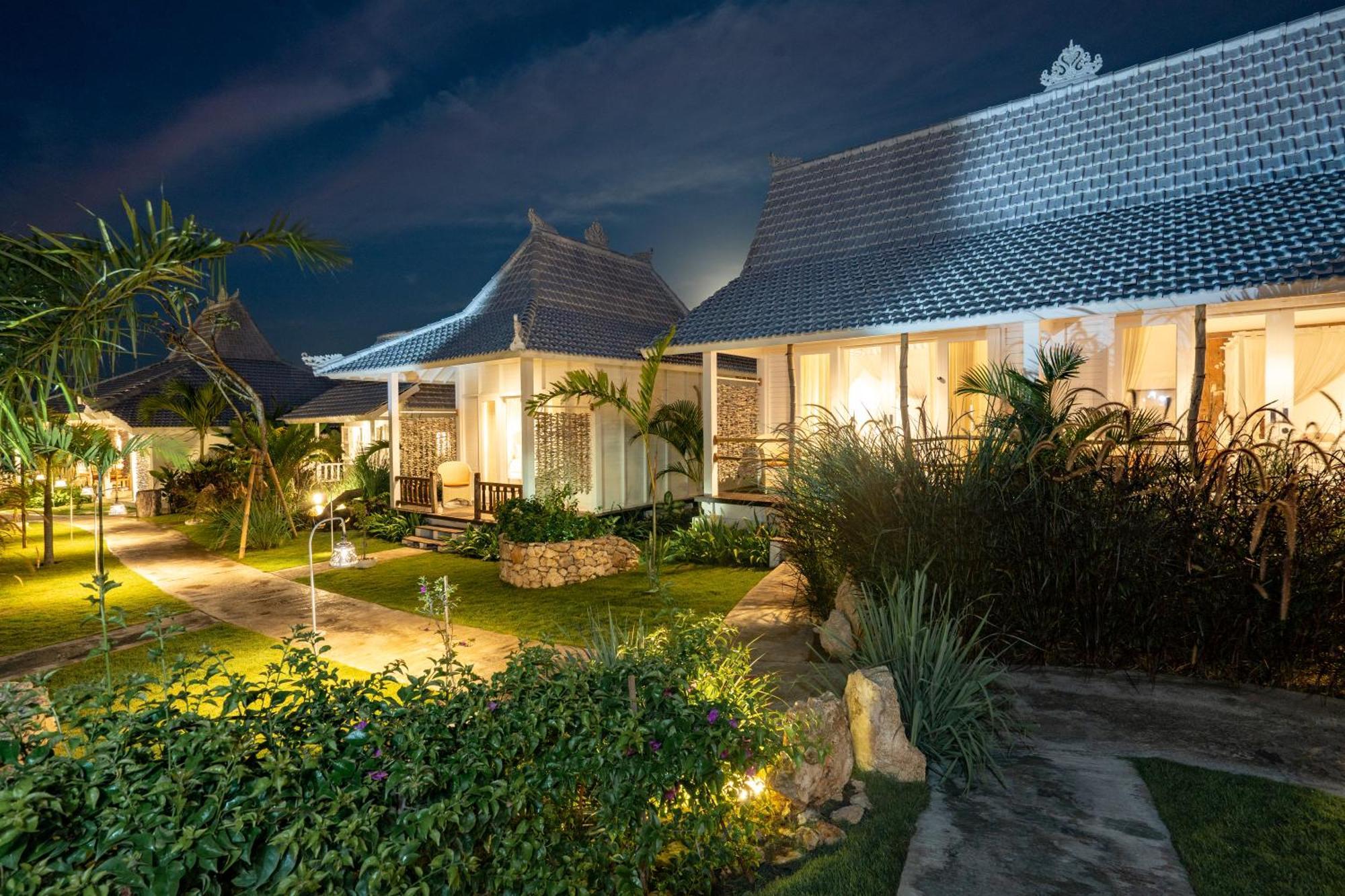 Paus Putih Hotel Nusa Lembongan  Exterior photo