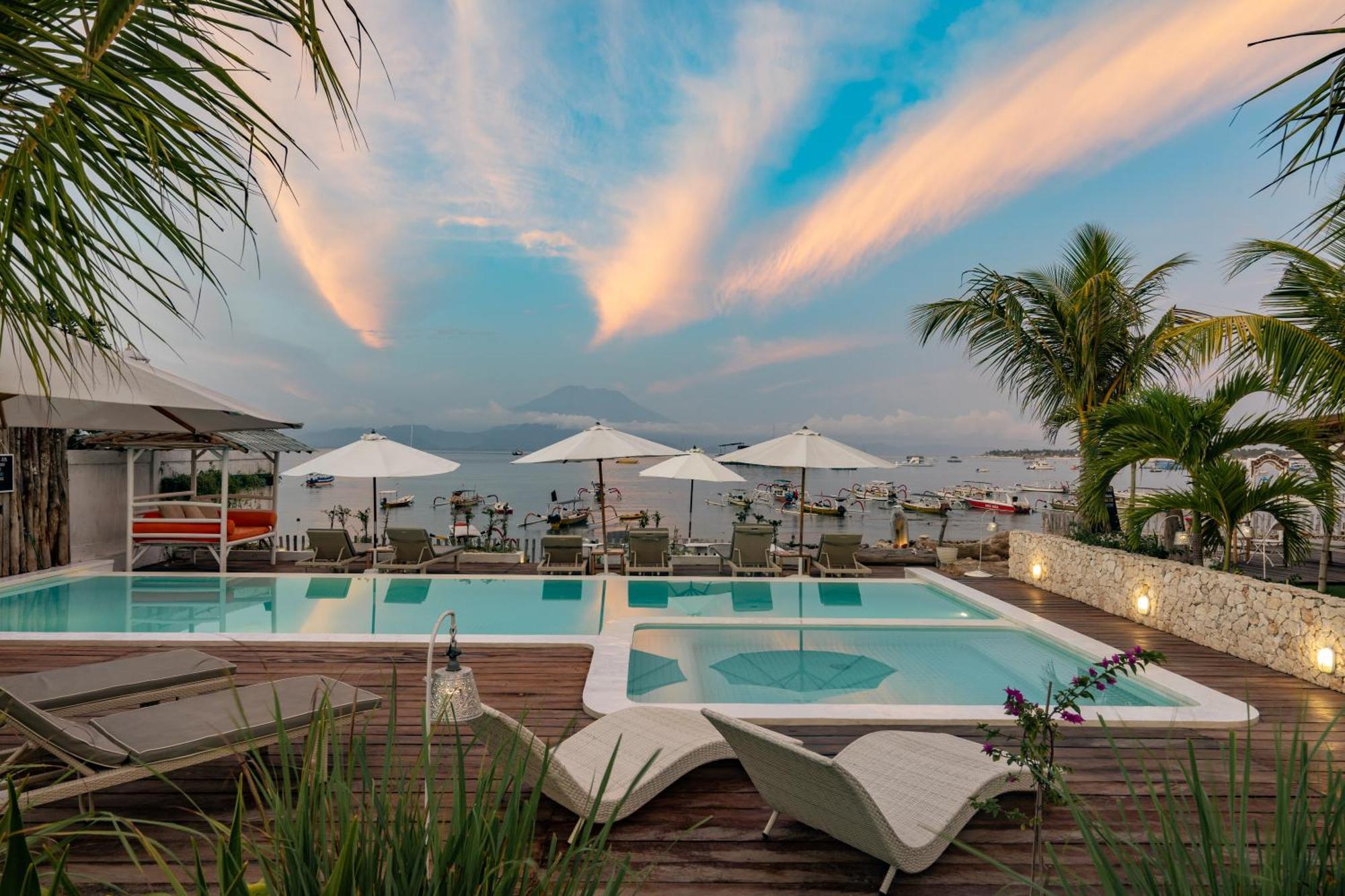 Paus Putih Hotel Nusa Lembongan  Exterior photo