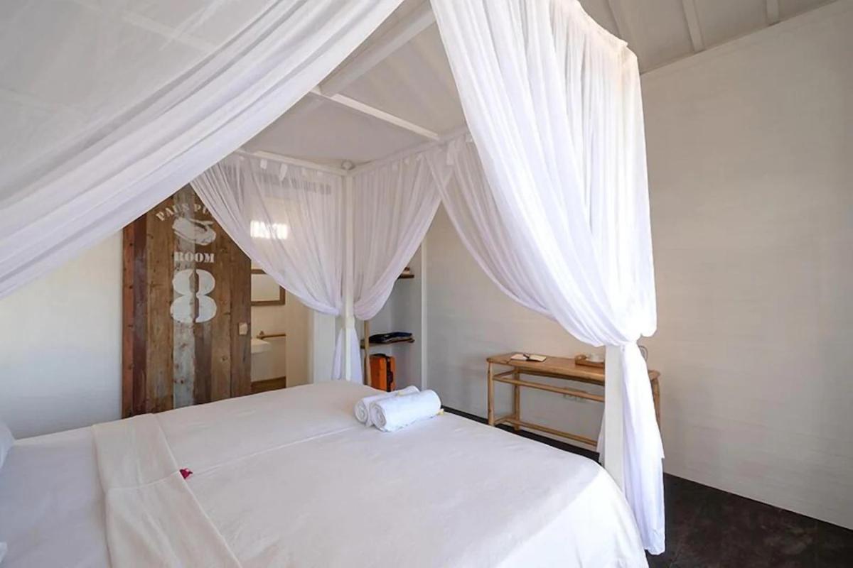 Paus Putih Hotel Nusa Lembongan  Exterior photo